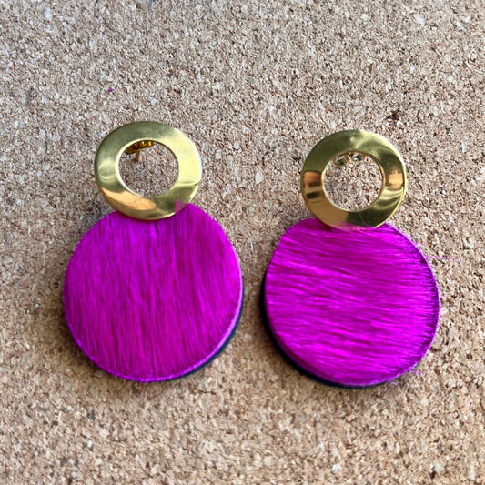 Fucsia Pelo · Círculo Gold